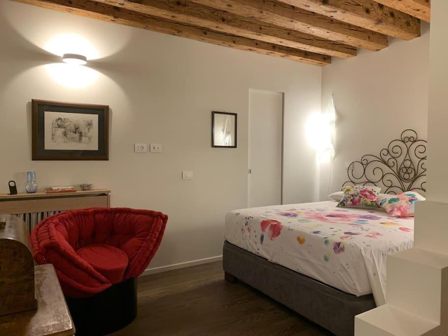 Ospizio Delle Donzelle Apartman Velence Kültér fotó
